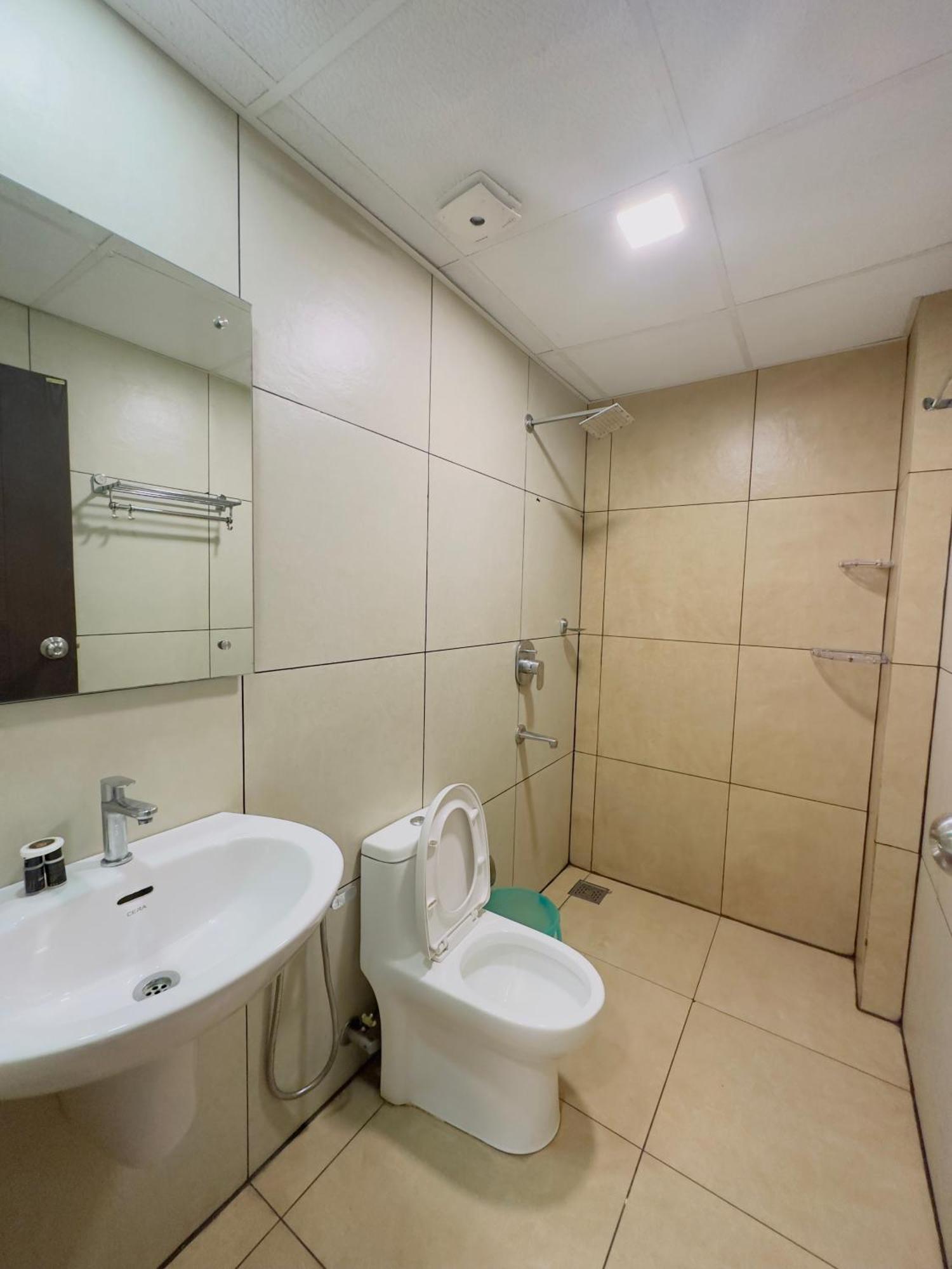 Hotel Lets Stay Kochi Zewnętrze zdjęcie