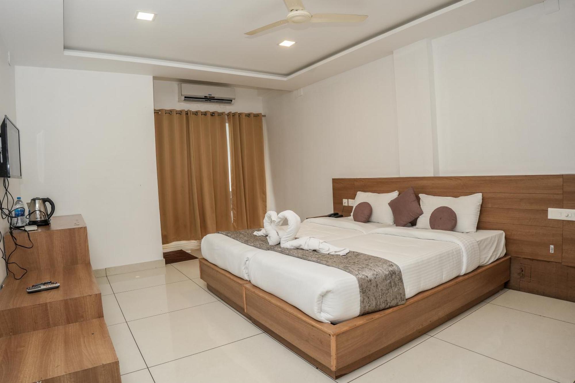 Hotel Lets Stay Kochi Zewnętrze zdjęcie