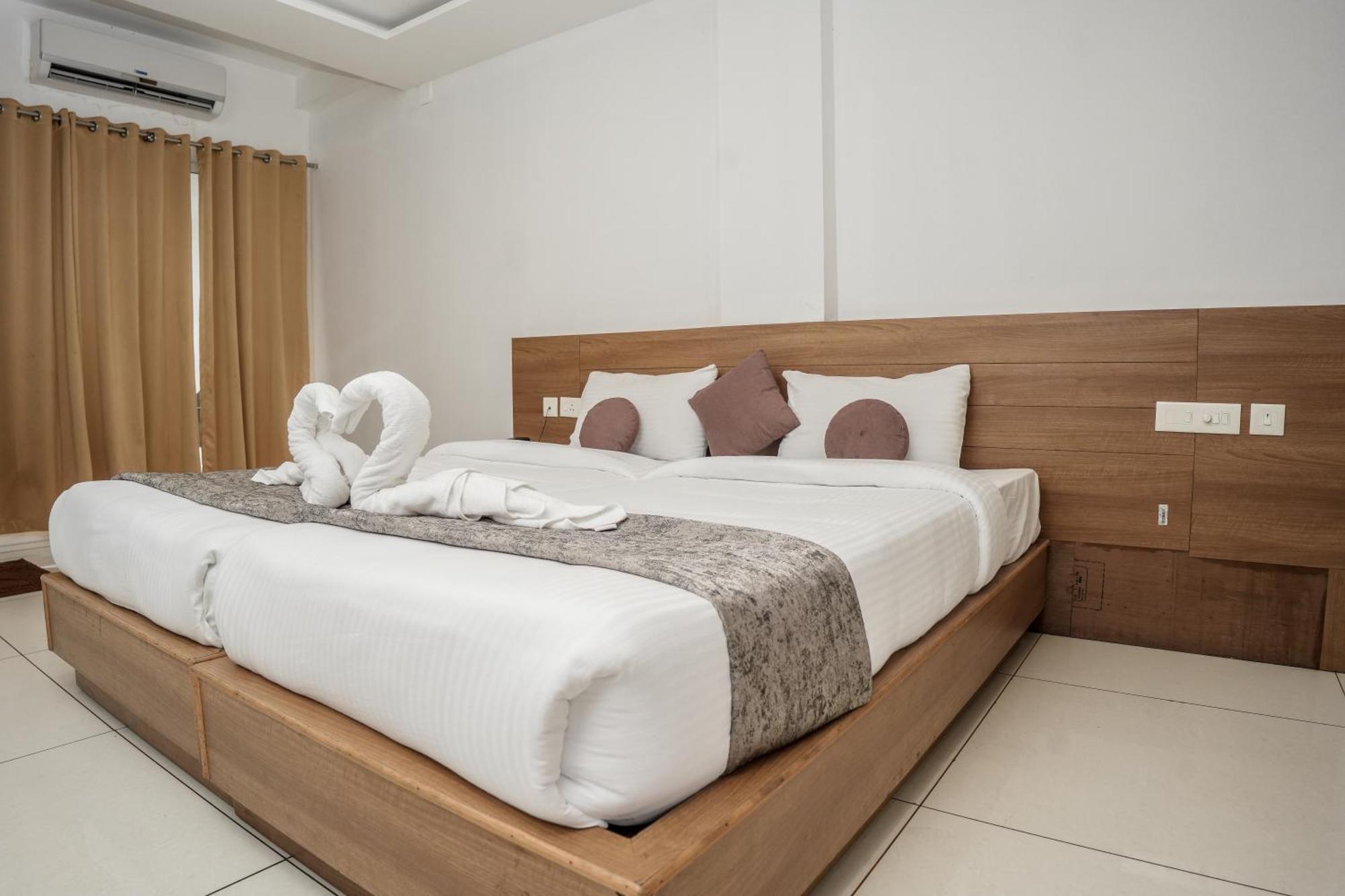 Hotel Lets Stay Kochi Zewnętrze zdjęcie