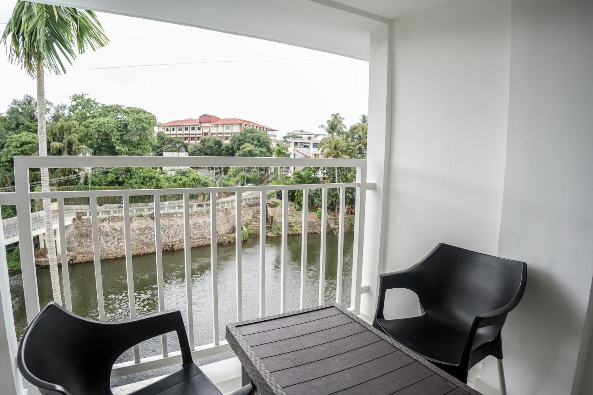 Hotel Lets Stay Kochi Zewnętrze zdjęcie