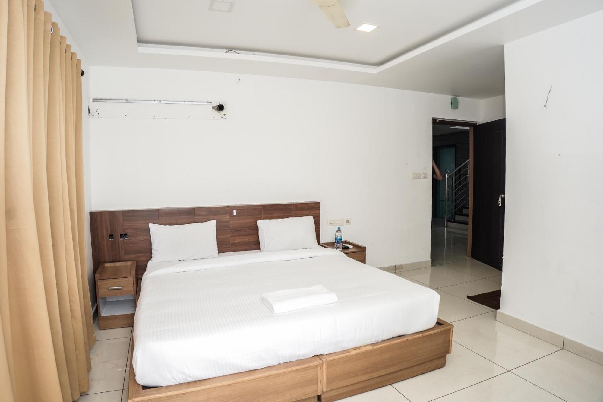 Hotel Lets Stay Kochi Zewnętrze zdjęcie