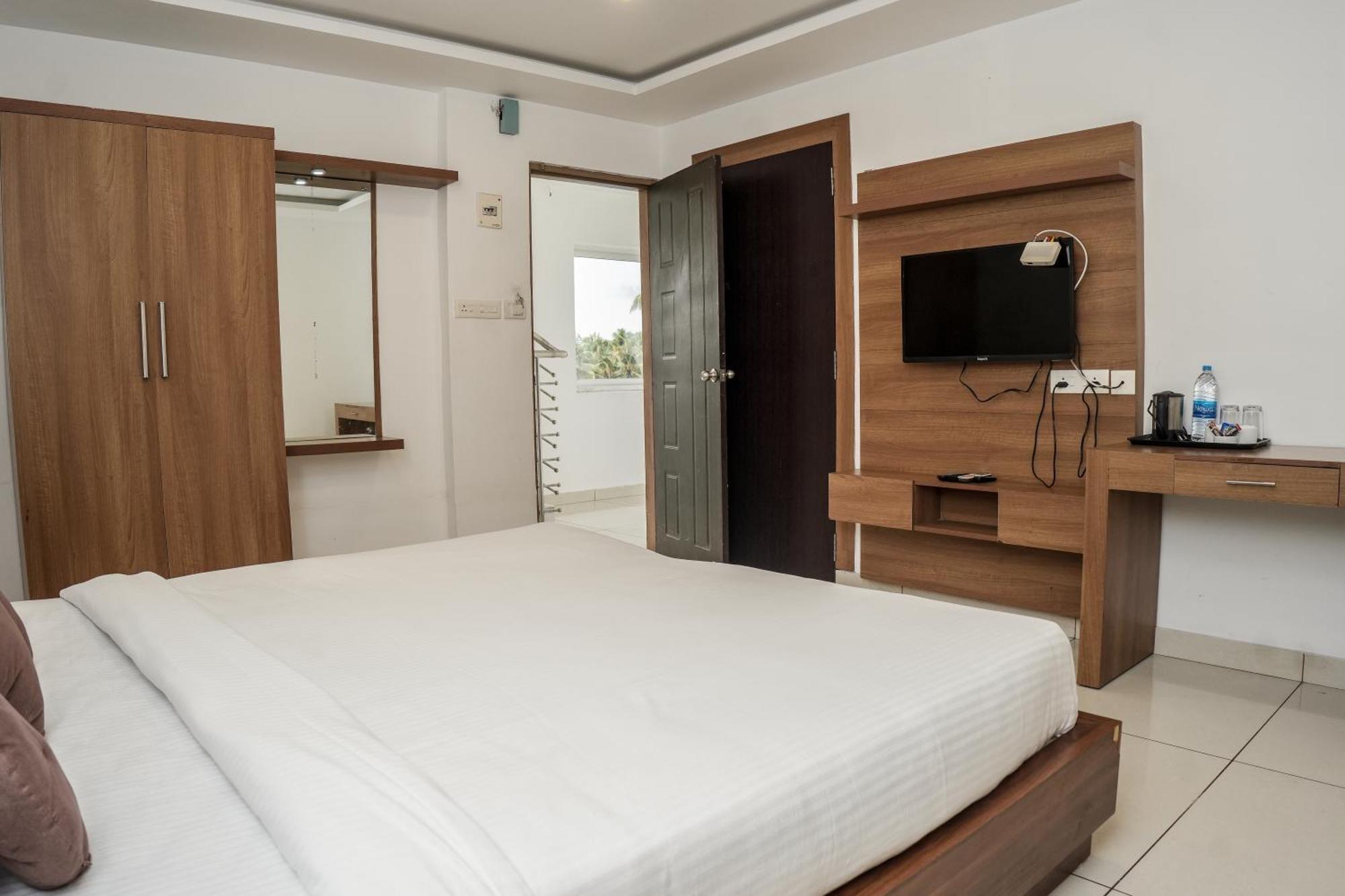 Hotel Lets Stay Kochi Zewnętrze zdjęcie
